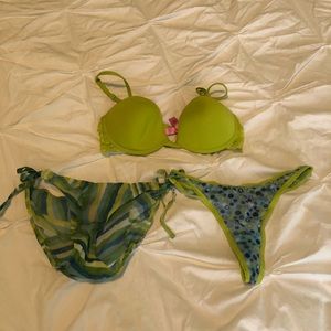 Victoria’s Secret Lime Green Bra/Thong/Bikini